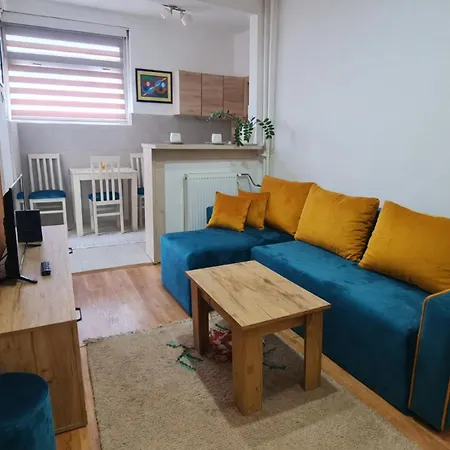 Dunja Sa Terasom Apartamento Vranje