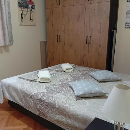 Dunja Sa Terasom Vranje