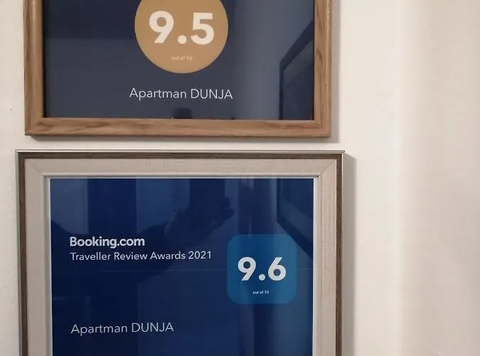 Dunja Sa Terasom Apartamento